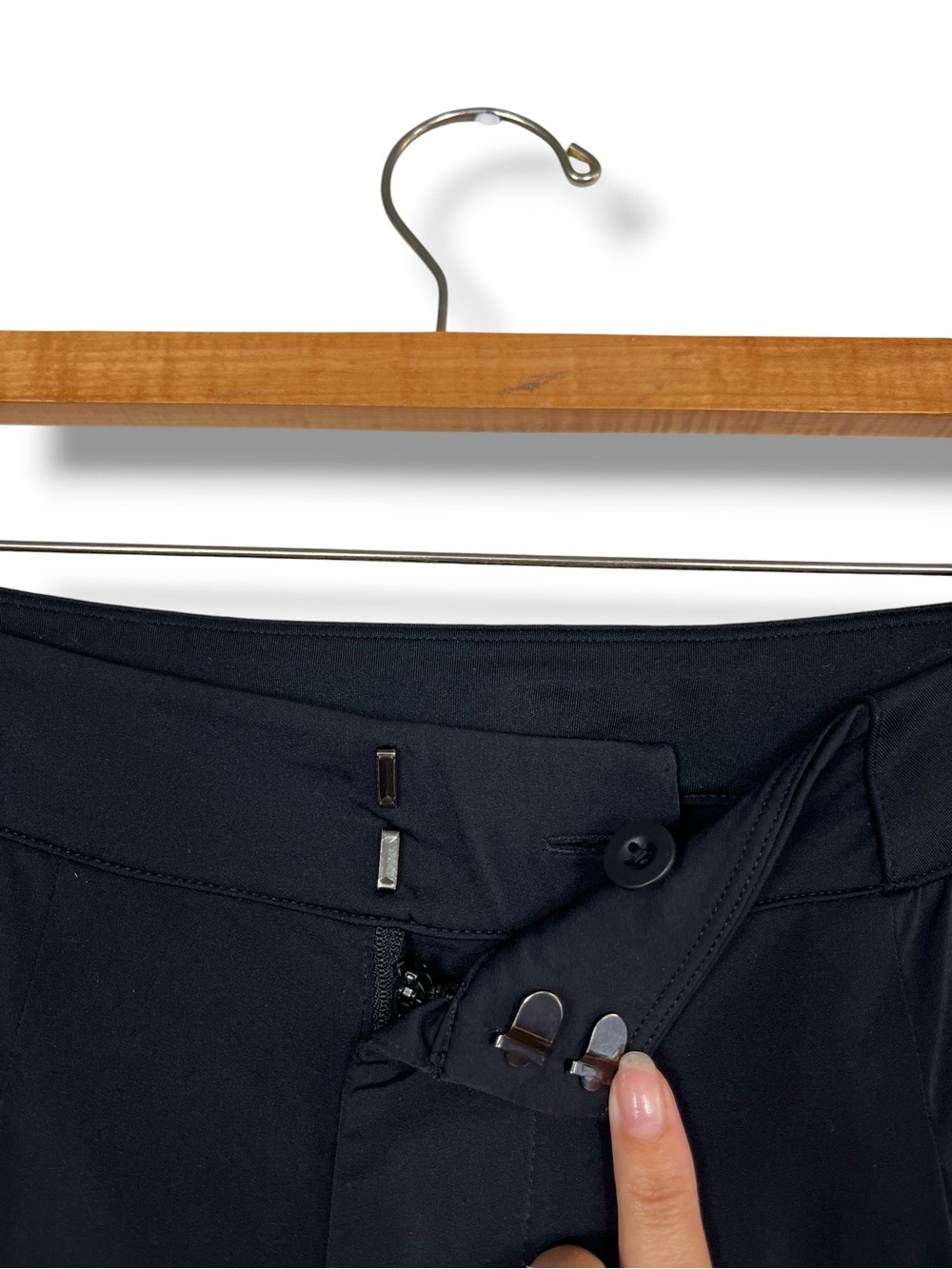 Nike Bliss Wide Leg Pleated Trouser Dri-Fit Black Small Stretch Gummy Logo - Picture 12 of 16